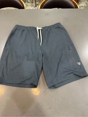 Vuori Sunday Performance Shorts Men’s Large Blue Heather V3018 EUC  Active
